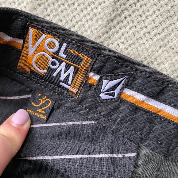 Volcom Pants size 32 - Picture 4 of 4